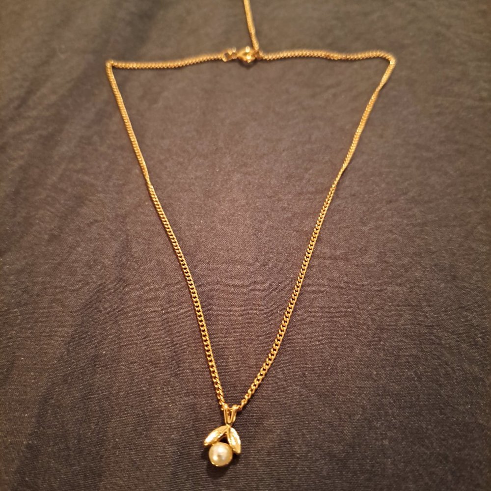 Vintage Necklace with Pearl Bead - Never Worn